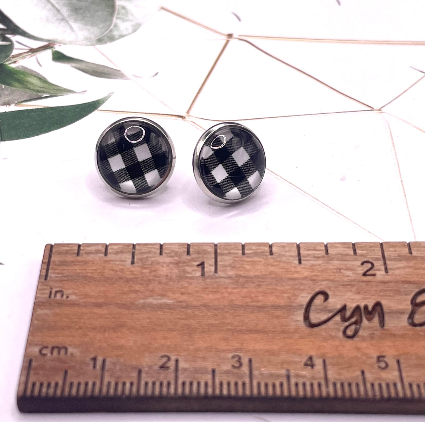 Buffalo Plaid Glass Cab Stud Earrings